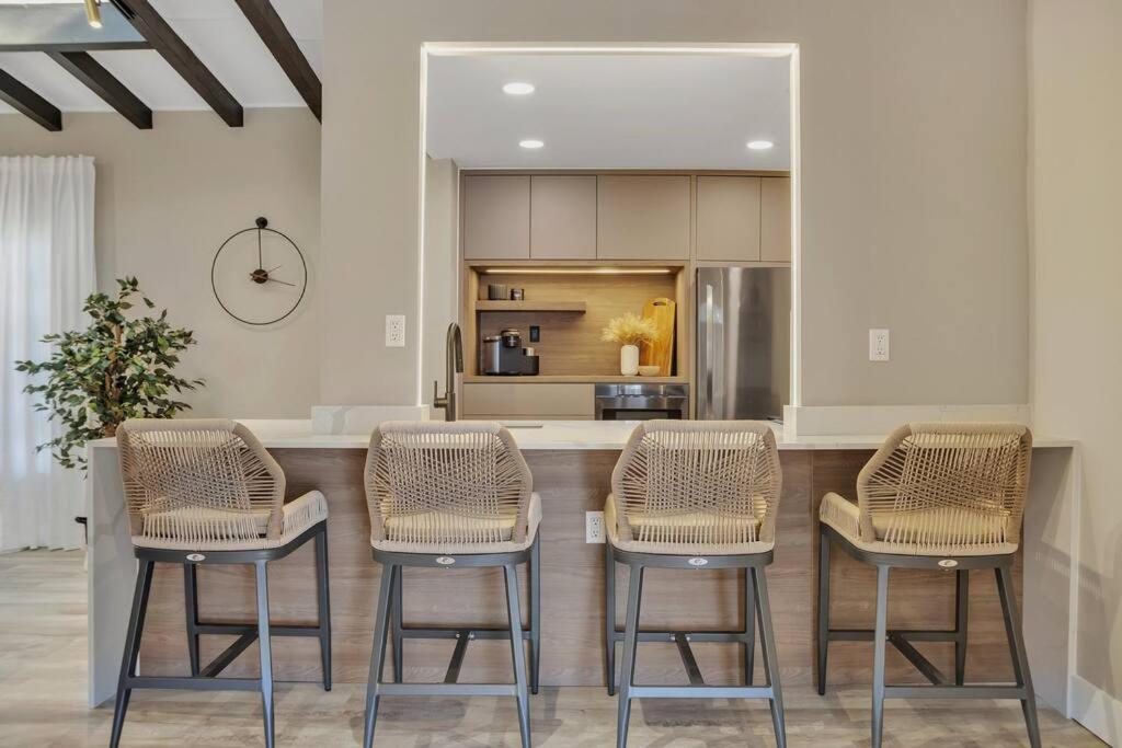 Stunning 2 Story Villa With Pool Fort Lauderdale Kültér fotó