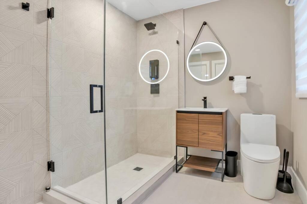 Stunning 2 Story Villa With Pool Fort Lauderdale Kültér fotó