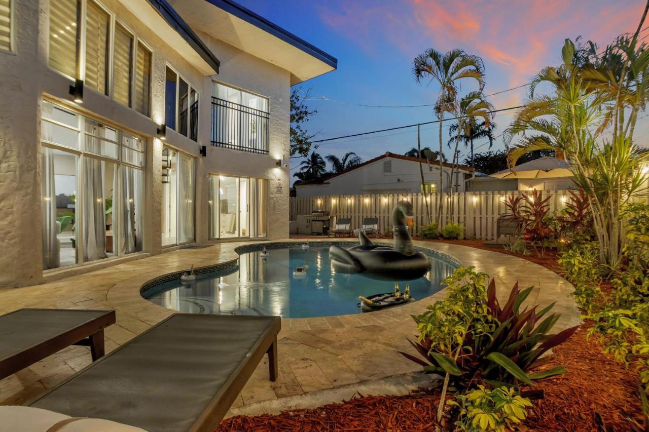 Stunning 2 Story Villa With Pool Fort Lauderdale Kültér fotó
