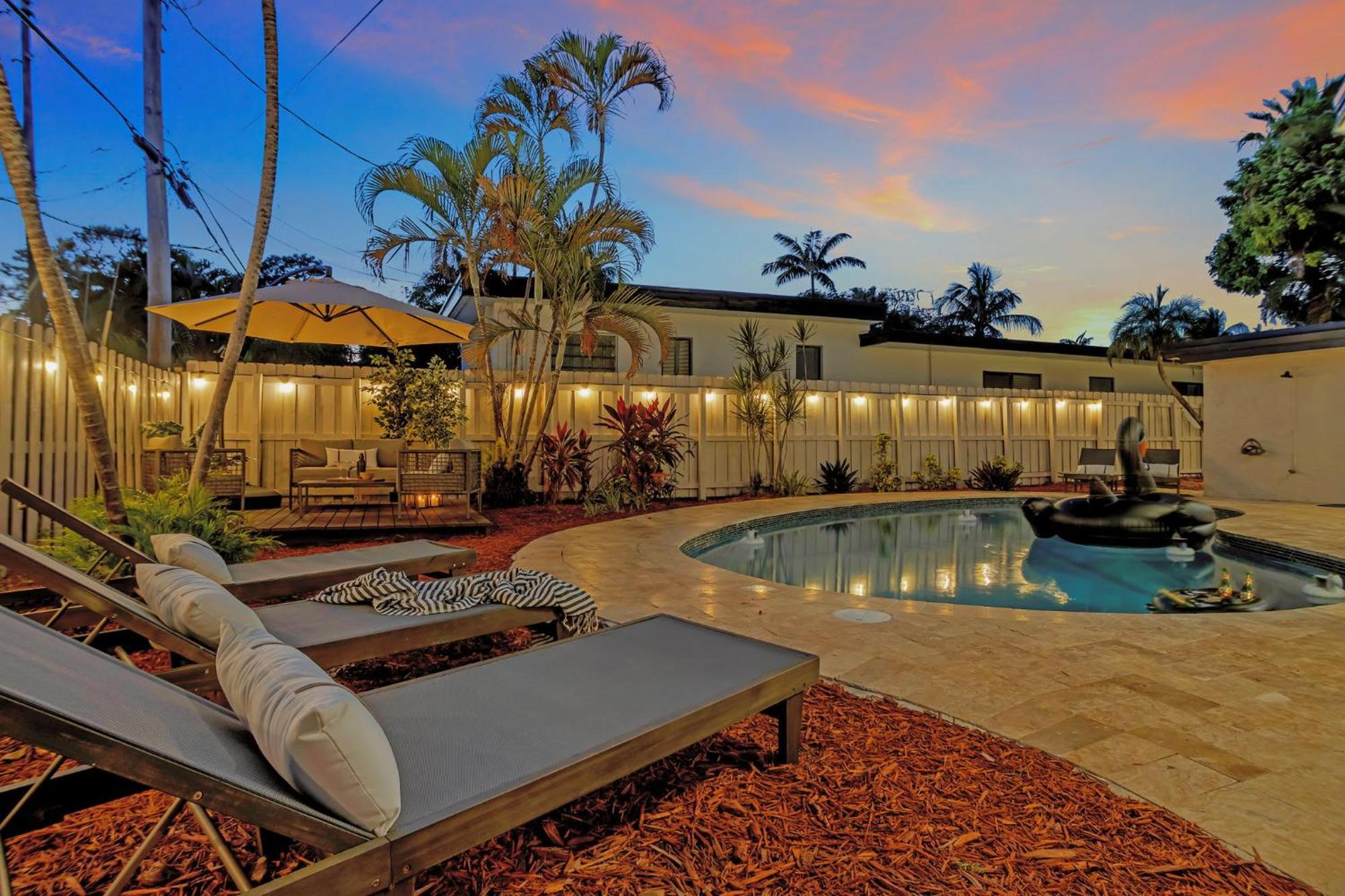 Stunning 2 Story Villa With Pool Fort Lauderdale Kültér fotó