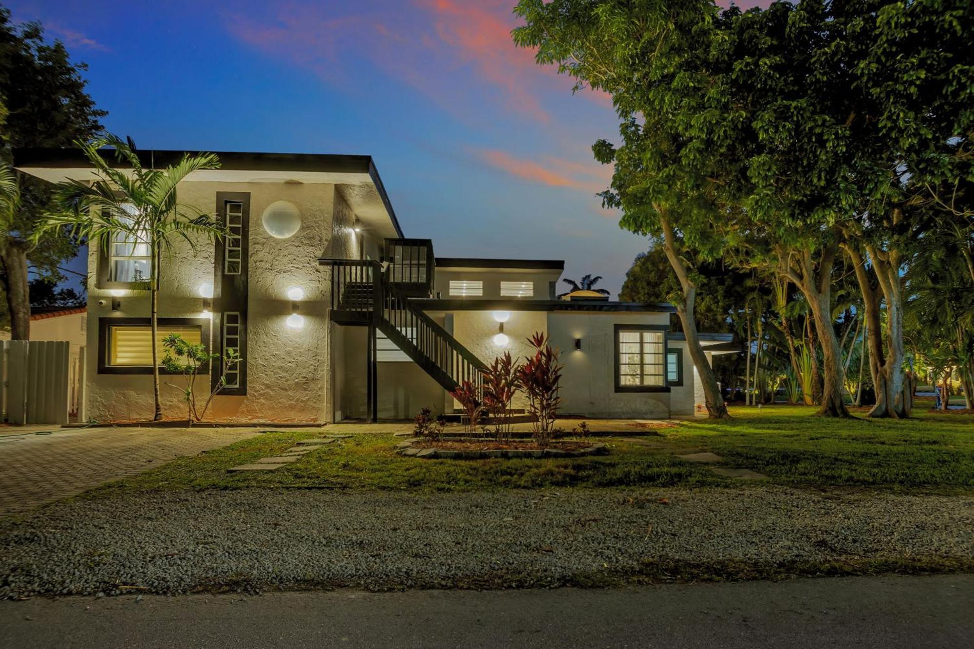 Stunning 2 Story Villa With Pool Fort Lauderdale Kültér fotó