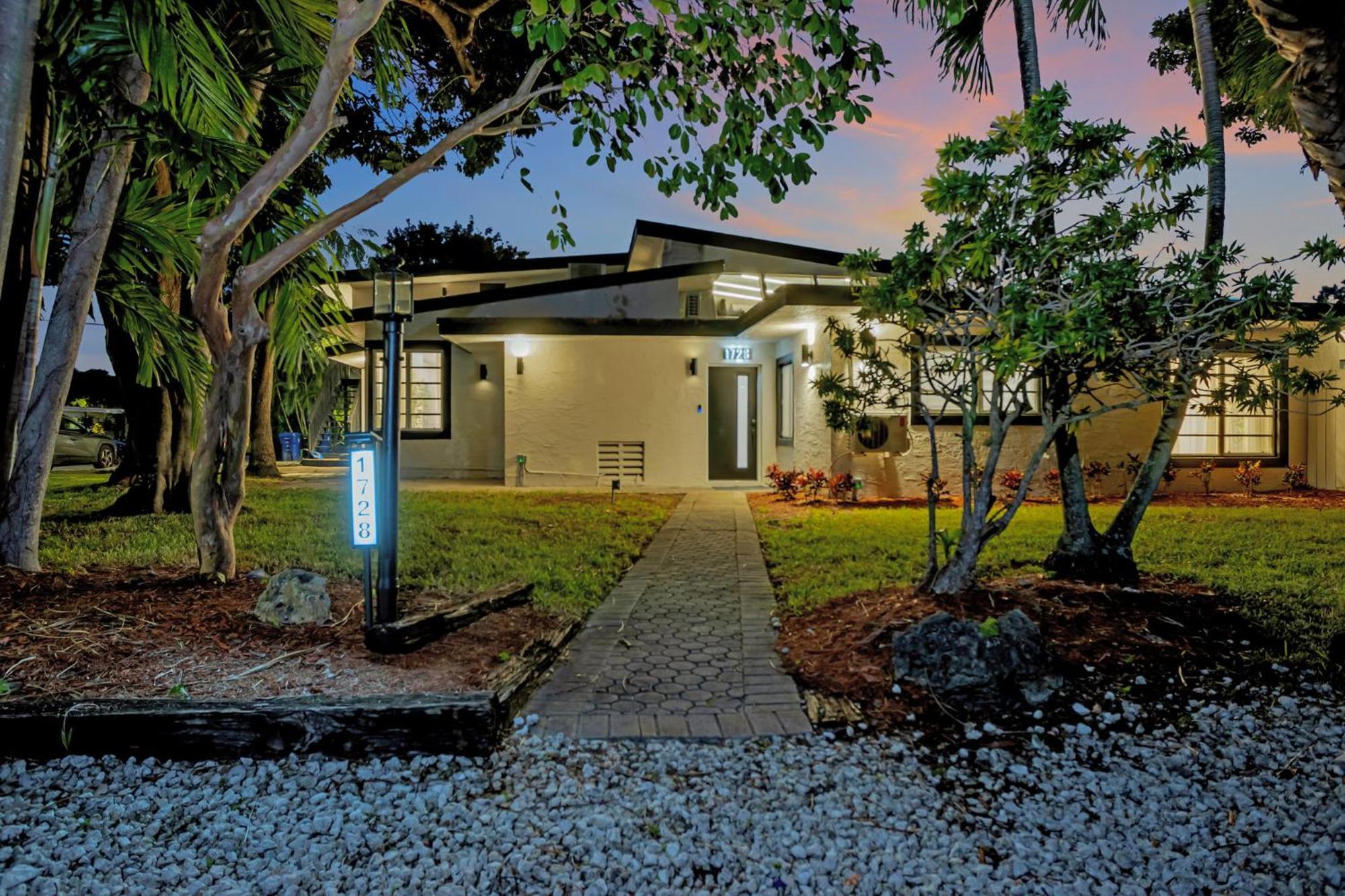 Stunning 2 Story Villa With Pool Fort Lauderdale Kültér fotó